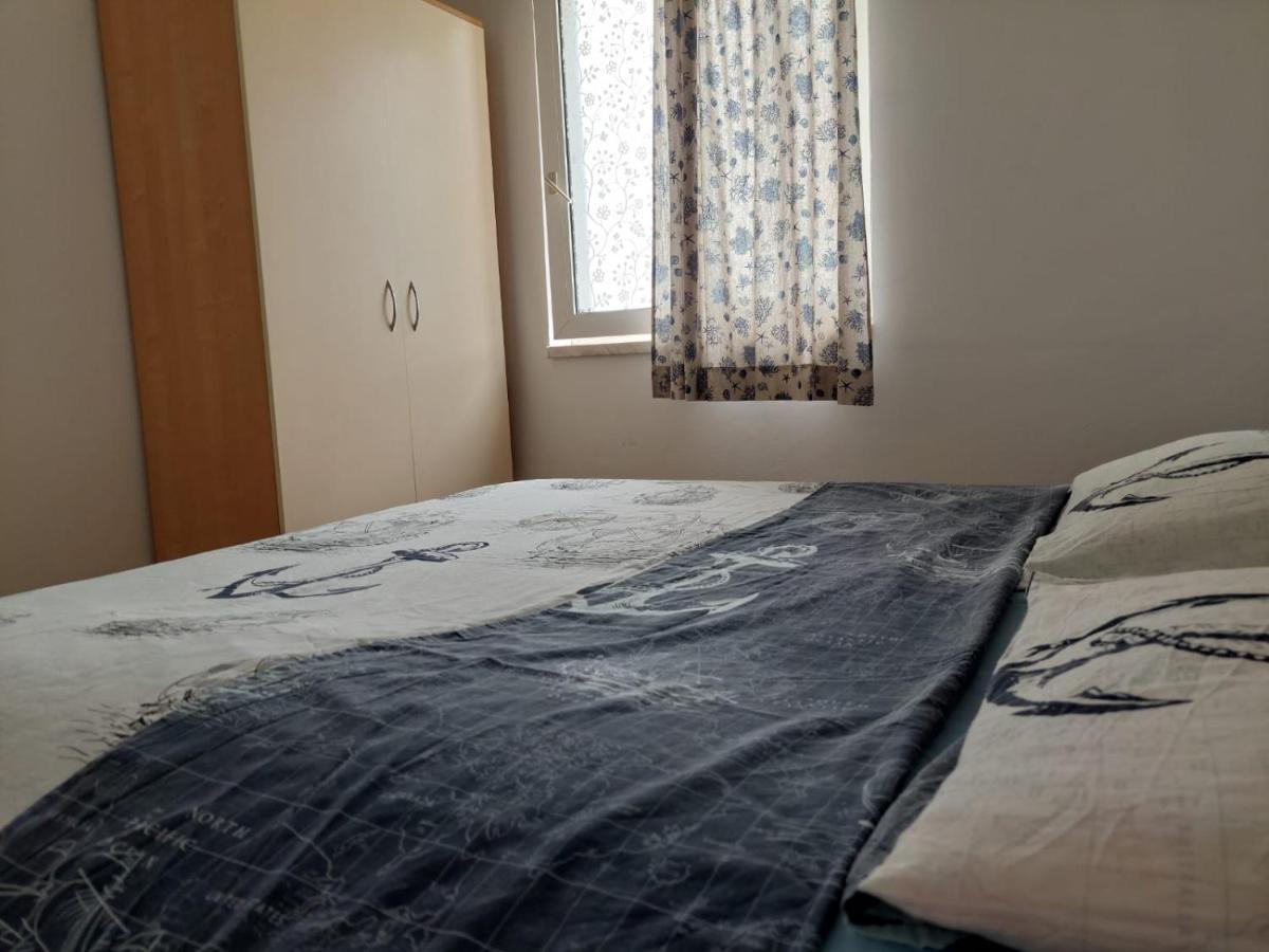 Apartment Galeb Lukovo Šugarje Exteriör bild