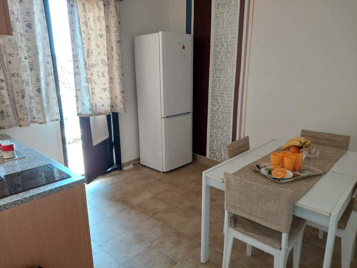 Apartment Galeb Lukovo Šugarje Exteriör bild